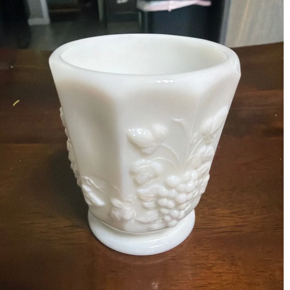 Westmoreland vintage milk